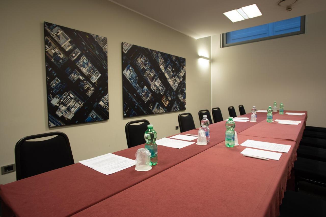 Best Western Plus Hotel Monza E Brianza Palace Cinisello Balsamo Exteriör bild