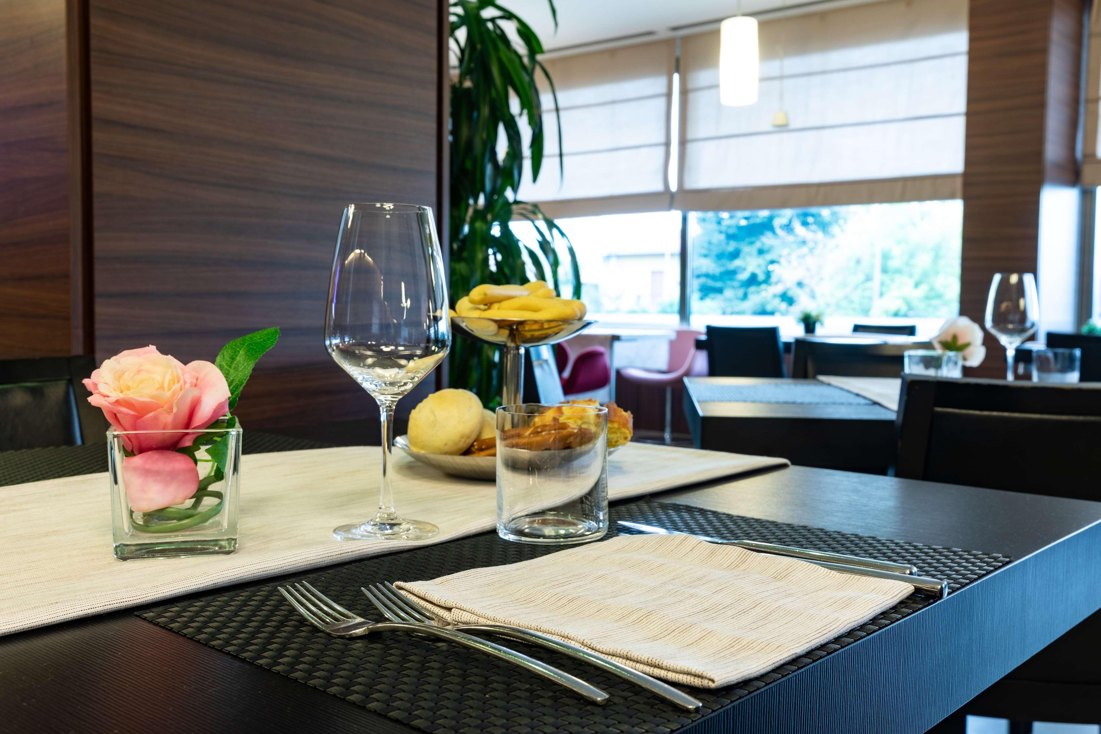 Best Western Plus Hotel Monza E Brianza Palace Cinisello Balsamo Exteriör bild